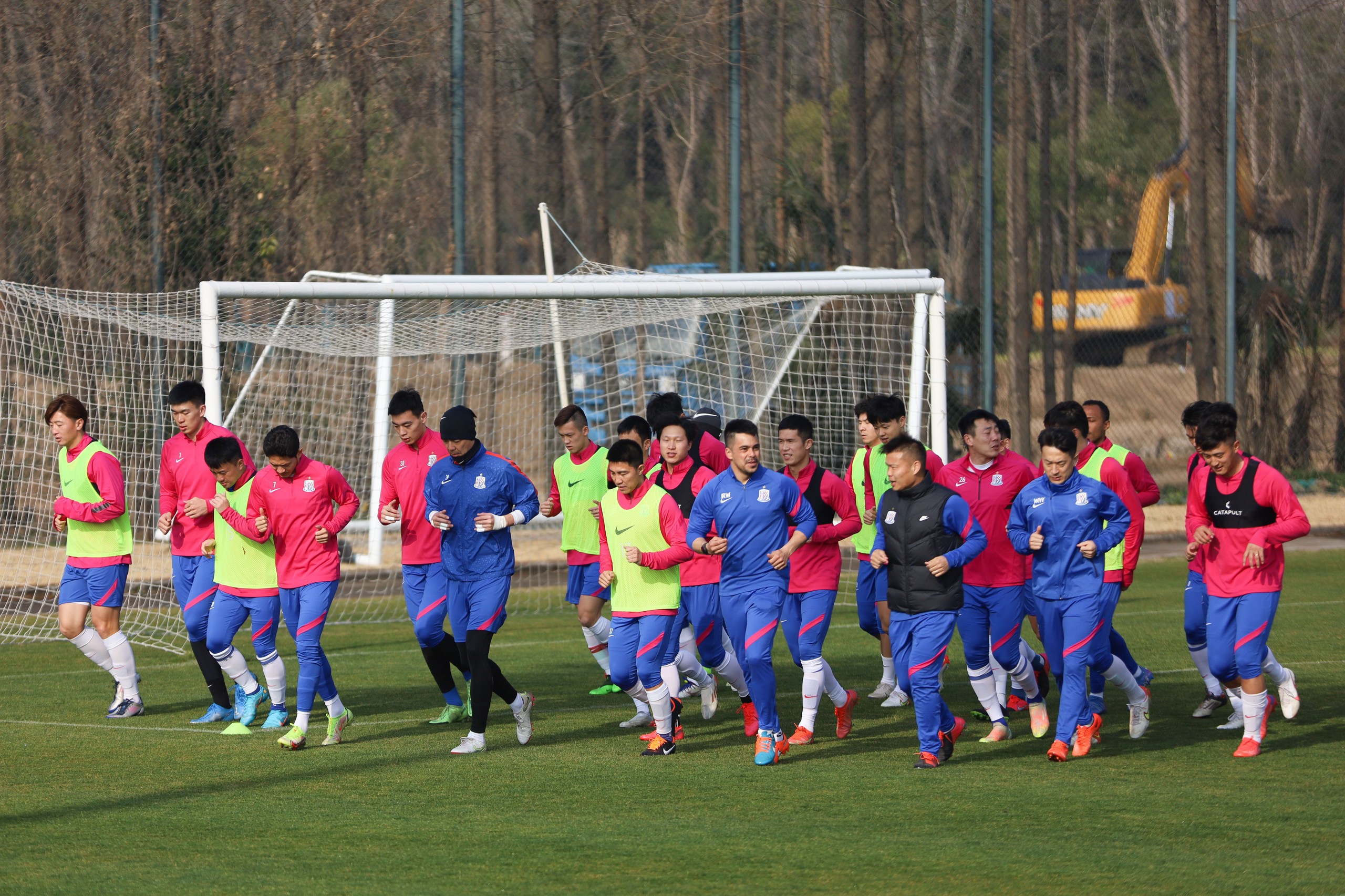 辽宁省大连市、广东省梅州市将承办新赛季中超联赛第一阶段两个赛区赛事